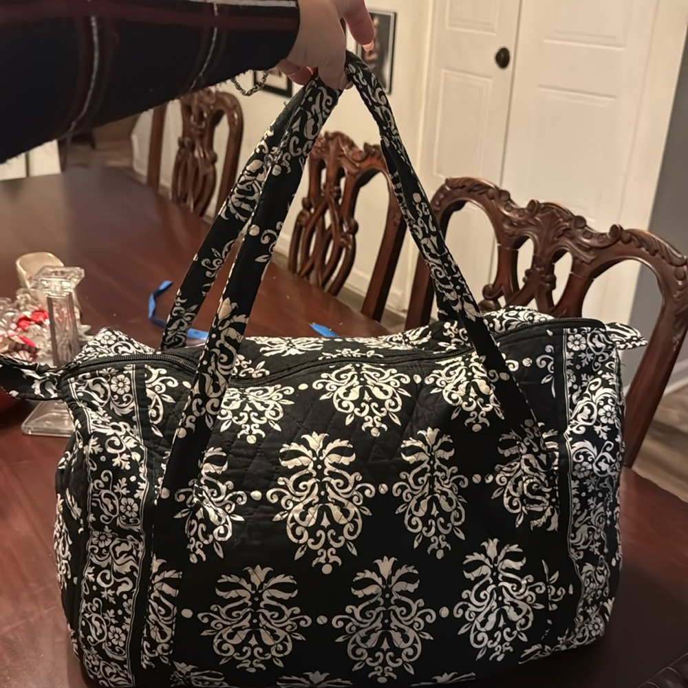 Vera Bradley 19” weekend bag *broken zipper